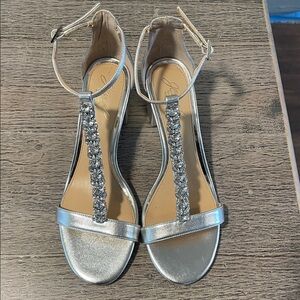 Jewel Badgley Mischka Lindsey Block-Heel‎ 7.5